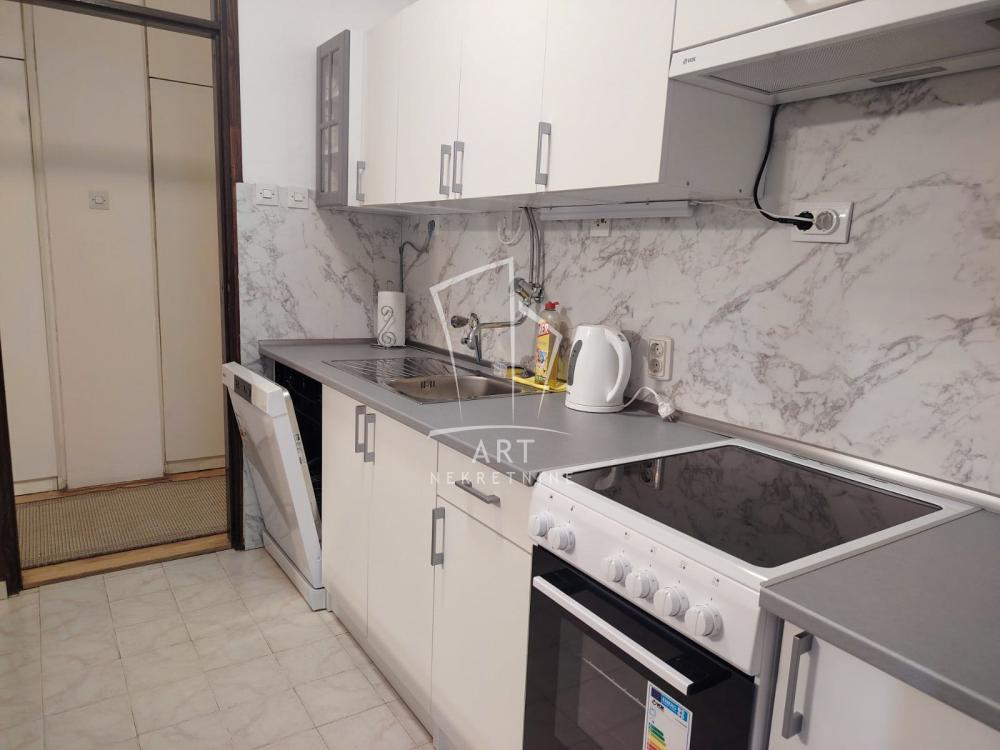 Slika 8 - Anastasa Jovanovića, Trosoban stan za izdavanje, 77m2, 80€