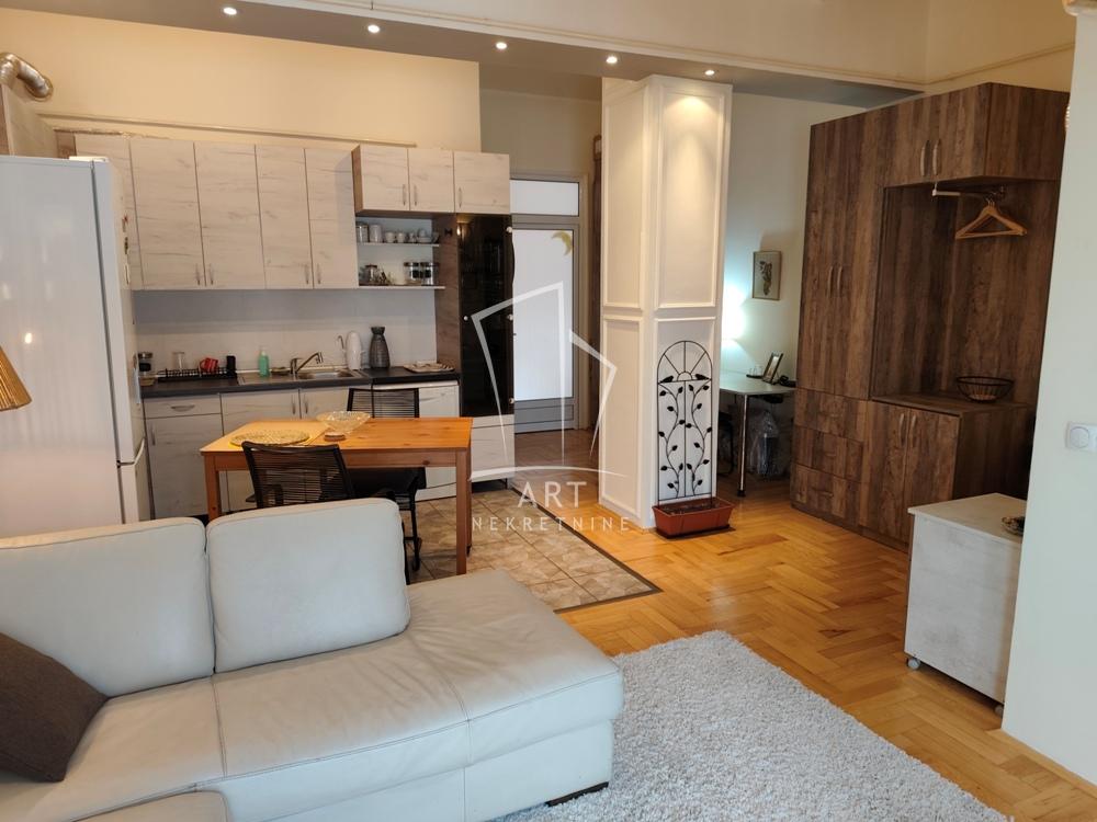 Slika 1 - Vojvode Savatija, Dvosoban stan za izdavanje, 52m2, 790€