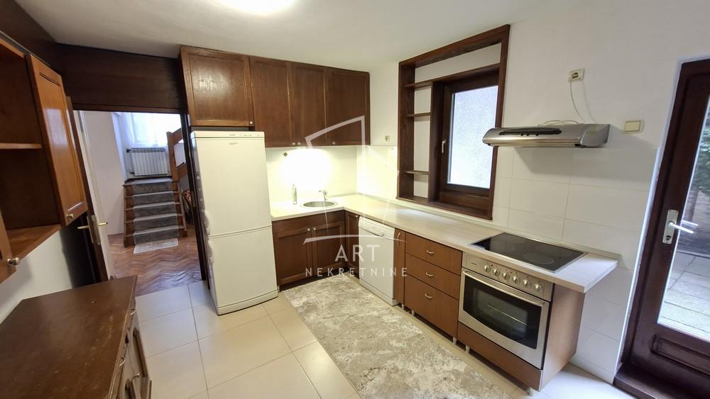Slika 10 - Kozjačka,  Kuća za izdavanje, 125m2, 2.000€