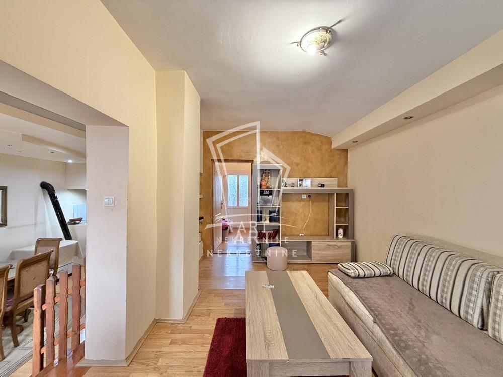 Slika 2 - Rada Jovanovića,  Kuća na prodaju, 118m2, 175.000€