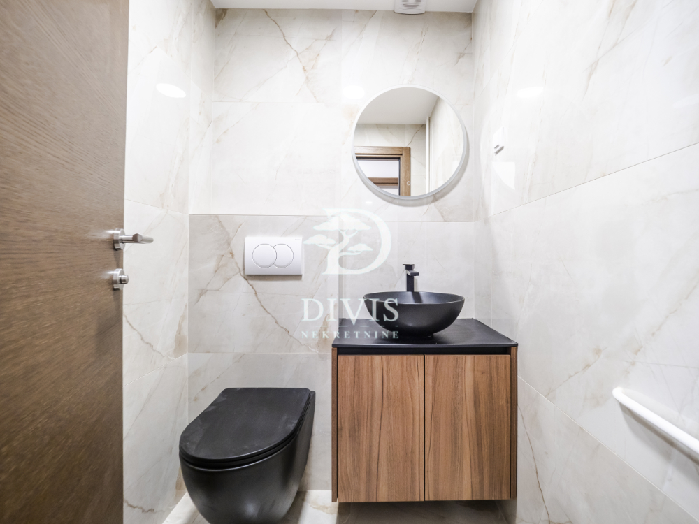 Slika 2 - Nehruova, Petosoban stan na prodaju, 104m2, 360.000€