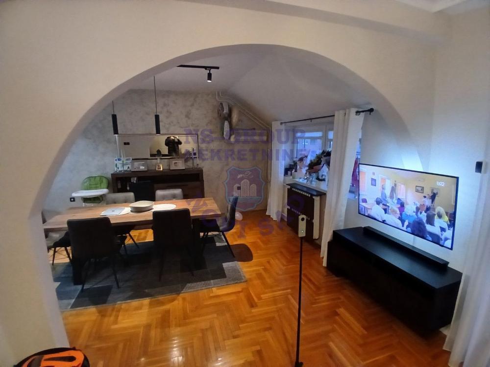 Glavna slika -Trosoban stan na prodaju, 80m2, 190.550€