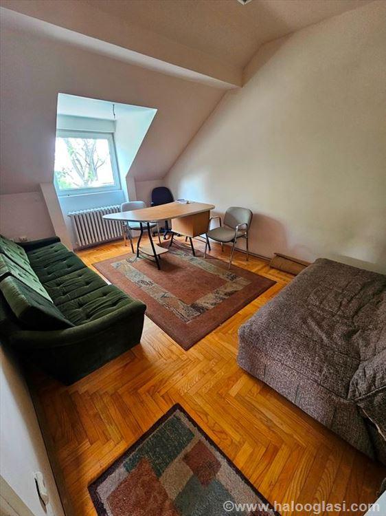 Slika 1 - Bulevar despota Stefana,  Lokal za izdavanje, 40m2, 600€