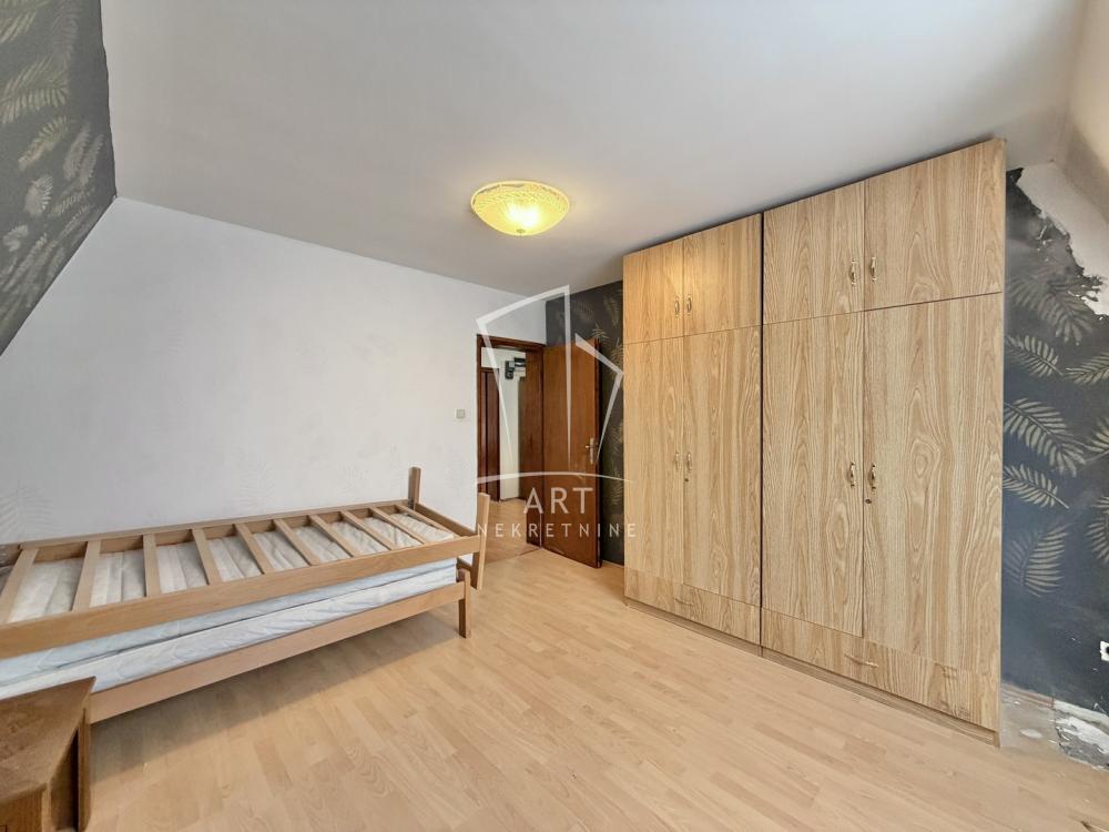 Slika 8 - Učiteljska,  Kuća za izdavanje, 140m2, 5.000€