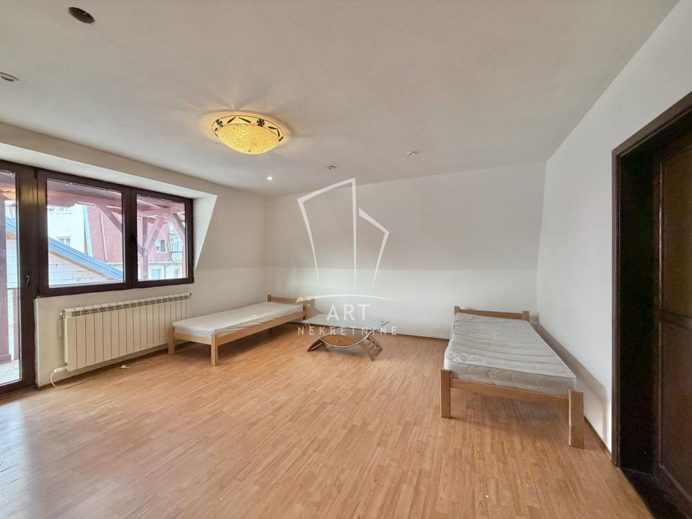 Slika 3 - Učiteljska,  Kuća za izdavanje, 140m2, 5.000€