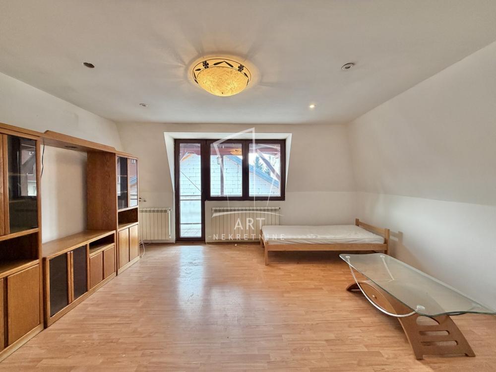 Slika 4 - Učiteljska,  Kuća za izdavanje, 140m2, 5.000€