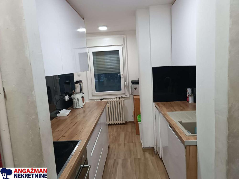 Slika 1 - Bulevar Zorana Đinđića, Troiposoban stan na prodaju, 73m2, 277.000€