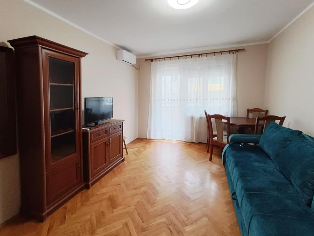Slika 2 - Kosancic Ivana, Jednosoban stan za izdavanje, 38m2, 320€