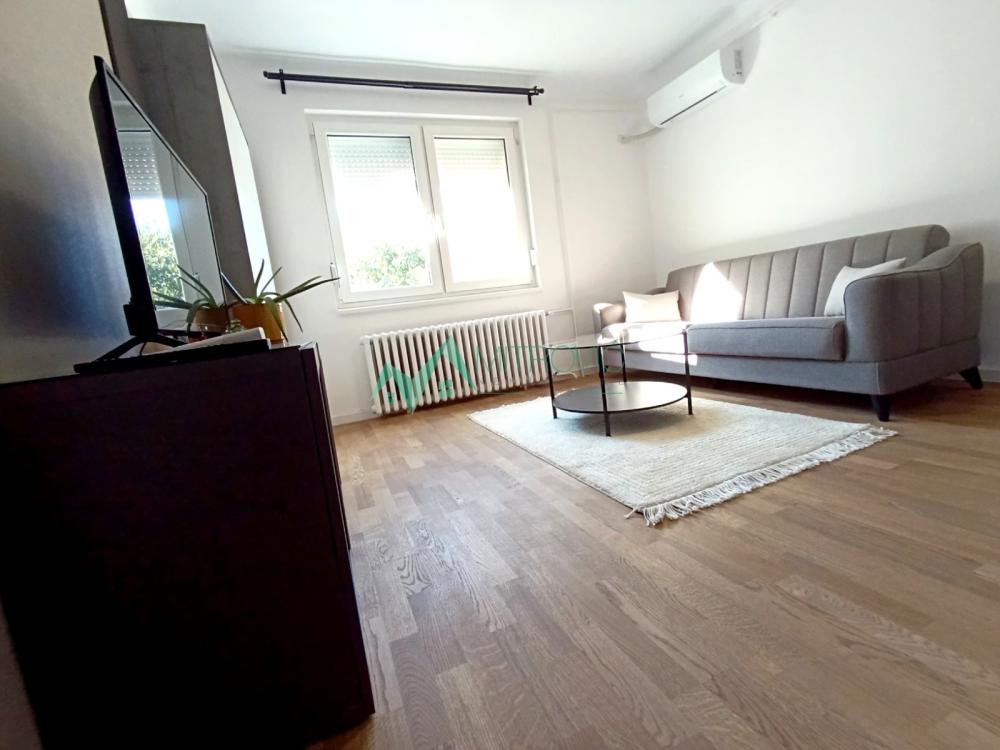 Slika 2 -  Stan za izdavanje, 23m2, 330€