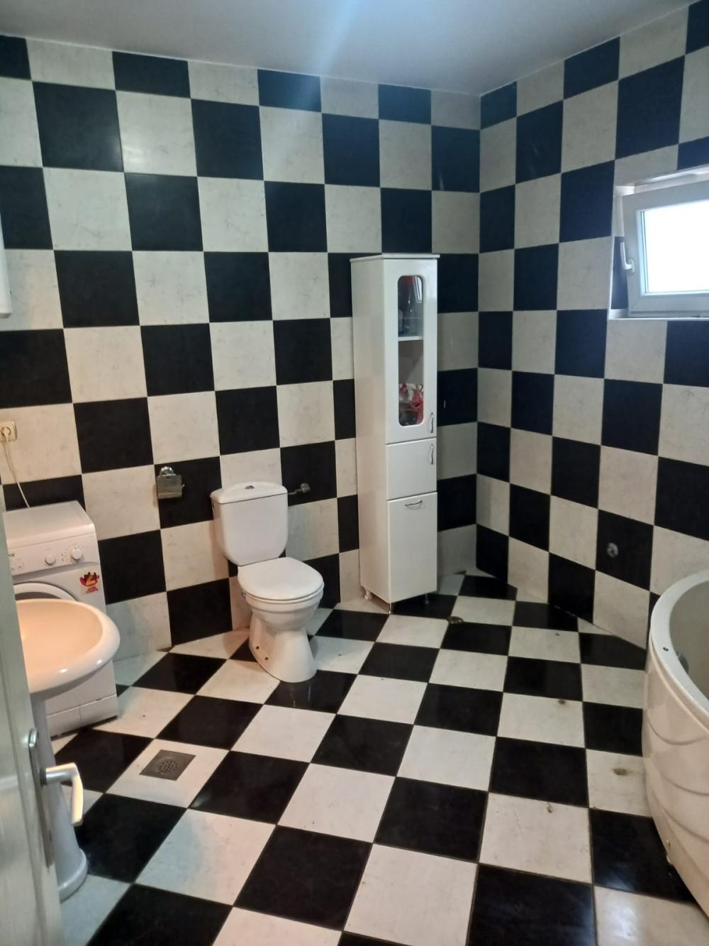 Slika 4 - Kuća na prodaju, 240m2, 245.000€