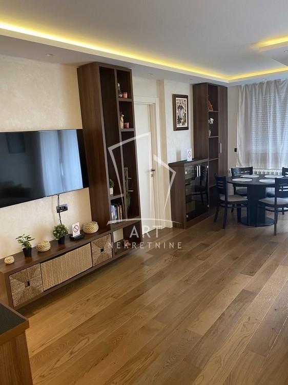 Slika 2 - Braće Radovanović, Trosoban stan za izdavanje, 56m2, 950€