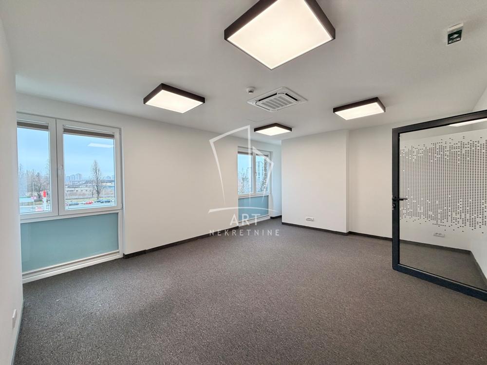 Slika 4 - Tošin bunar,  Lokal za izdavanje, 488m2, 7.350€