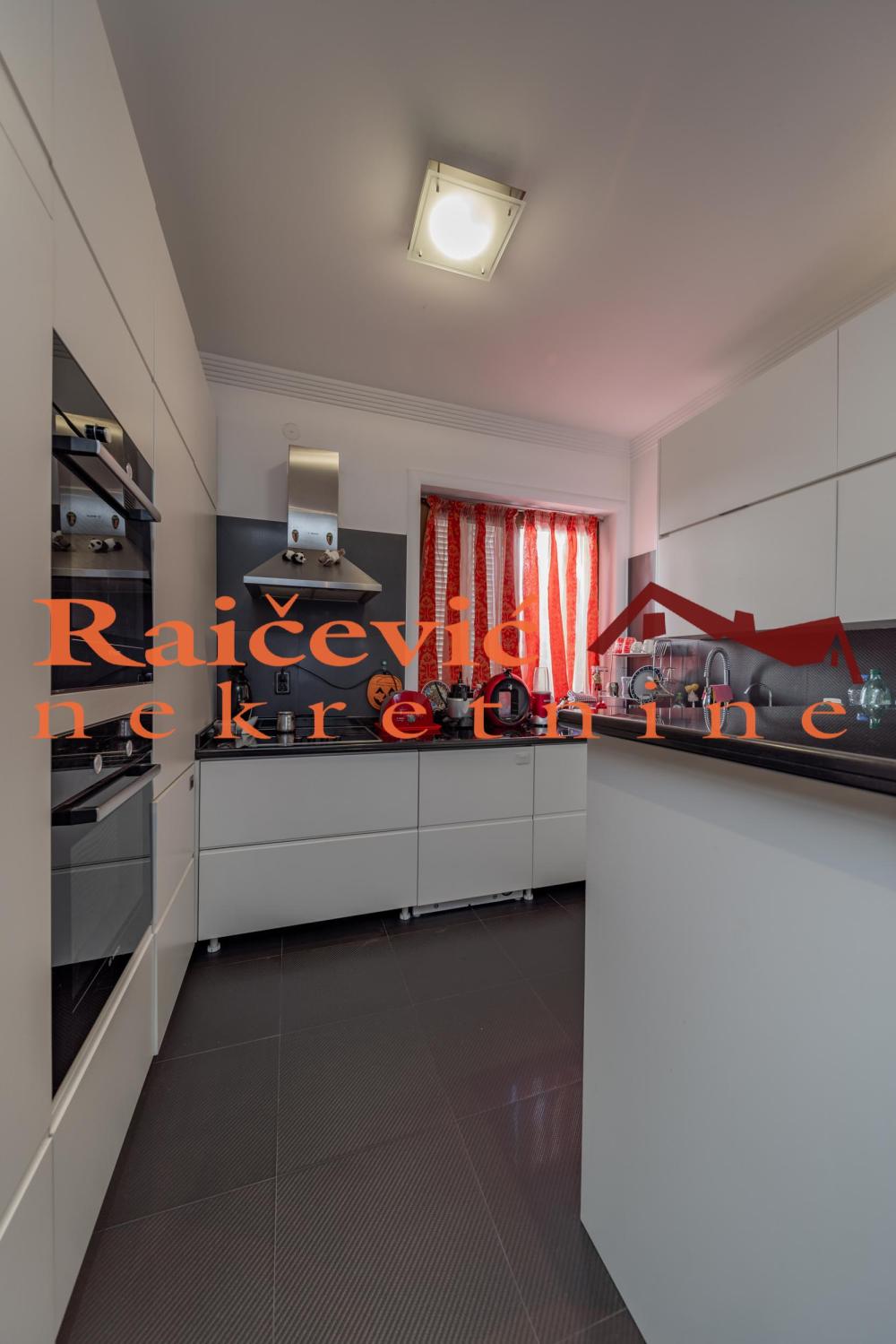 Slika 7 - Diane Budisavljevic,  Kuća na prodaju, 288m2, 850.000€