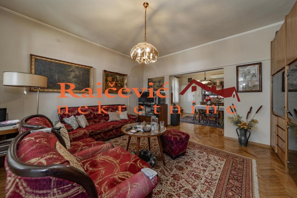 Slika 1 - Rajka Mitica,  Kuća na prodaju, 300m2, 2.500.000€