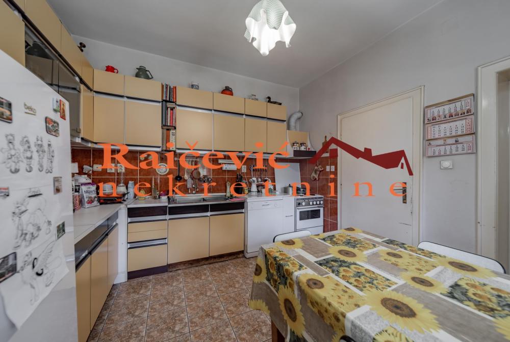 Slika 6 - Rajka Mitica,  Kuća na prodaju, 300m2, 2.500.000€