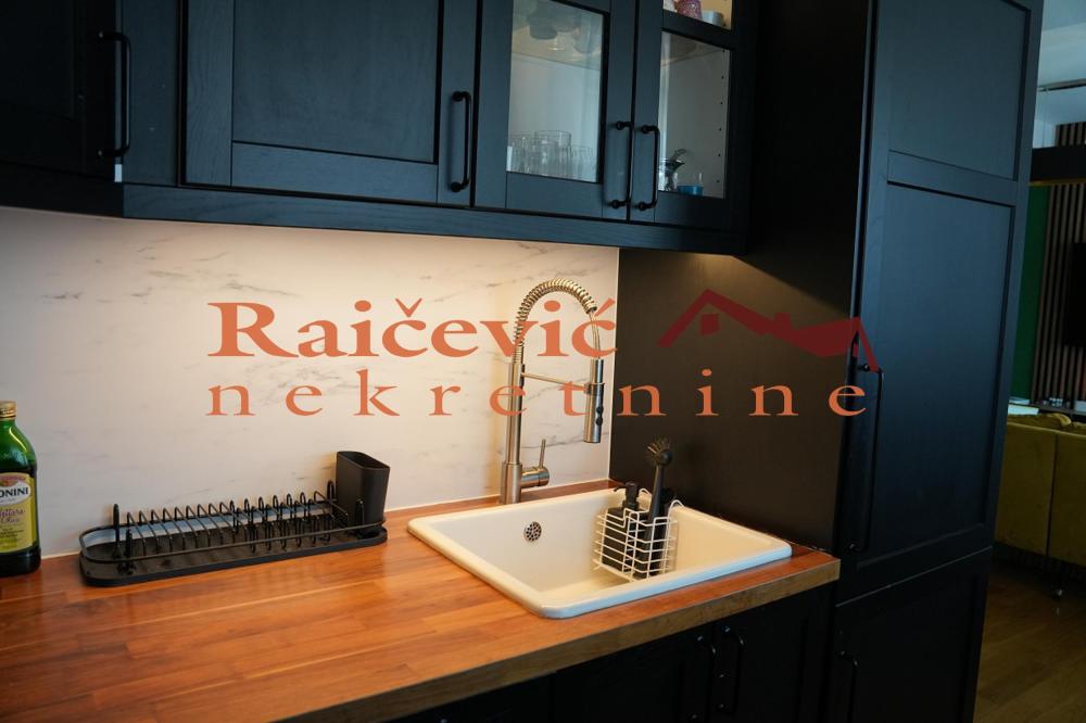 Slika 5 - Dimitrija Tucovica, Troiposoban stan na prodaju, 83m2, 305.000€