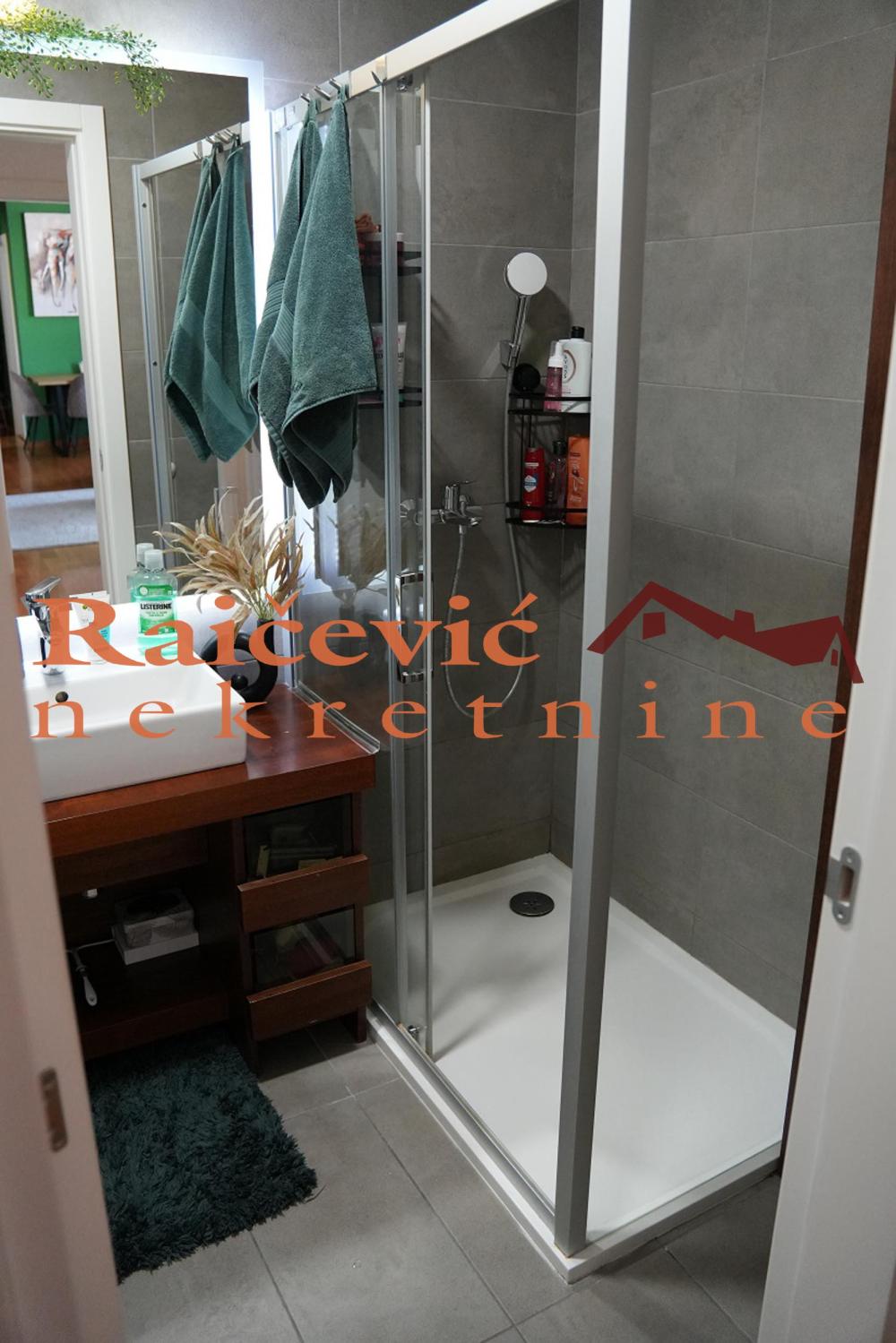 Slika 10 - Dimitrija Tucovica, Troiposoban stan na prodaju, 83m2, 305.000€