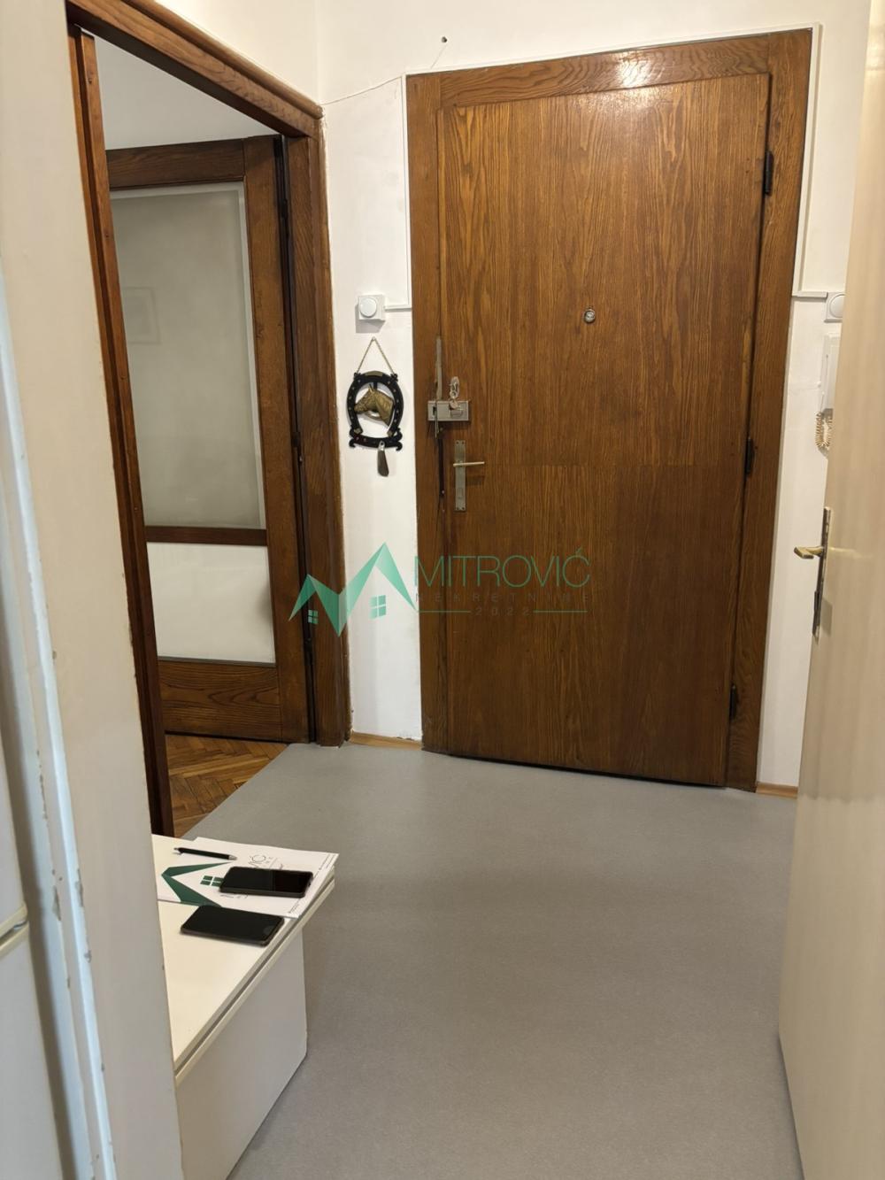 Slika 6 - Dvosoban stan za izdavanje, 79m2, 360€