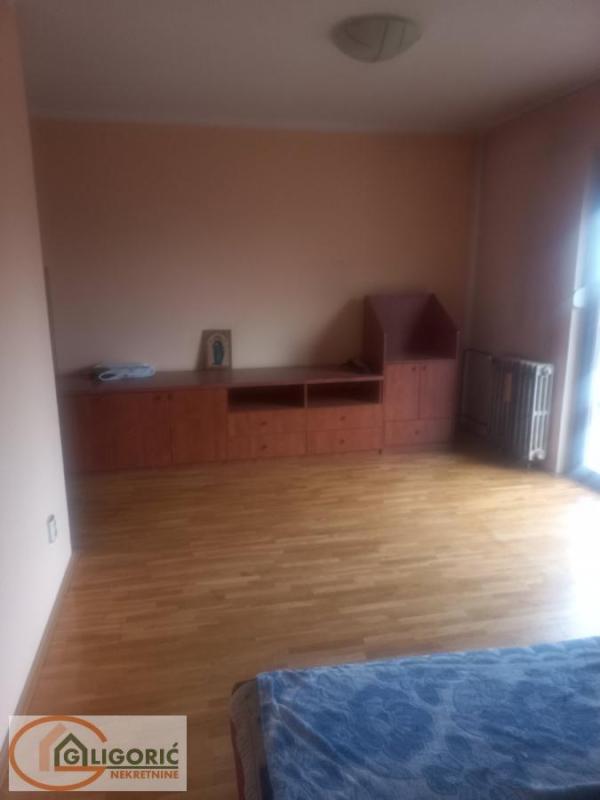 Slika 7 - Jovanke Radaković, Kuća na prodaju, 300m2, 347.000€