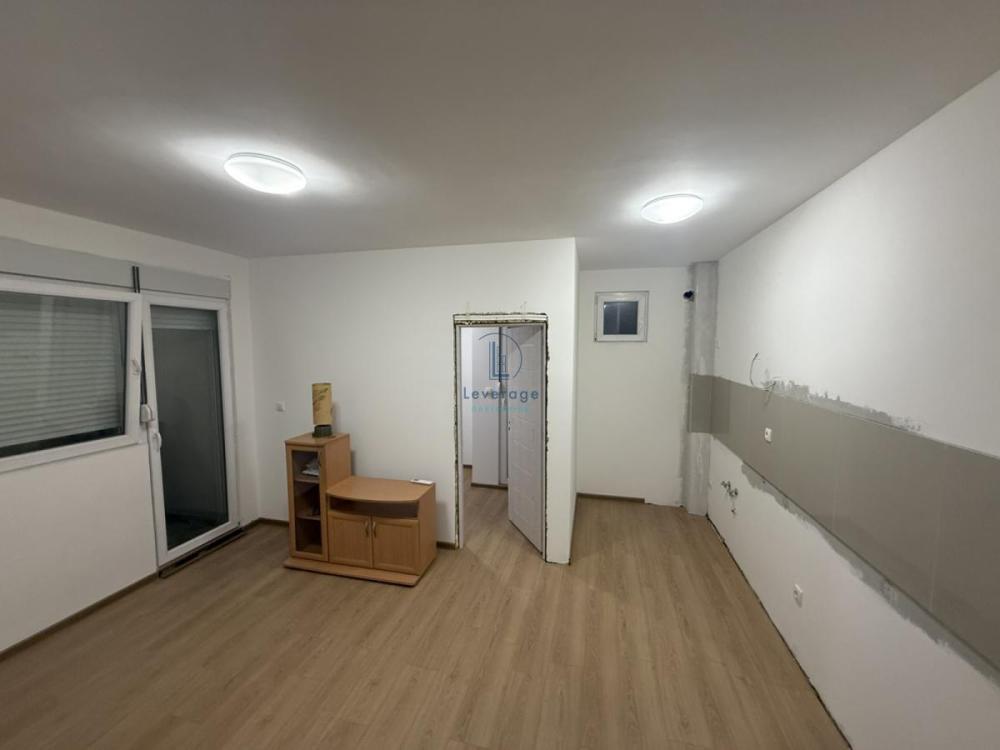 Glavna slika -JNA, Trosoban stan na prodaju, 45m2, 85.000€