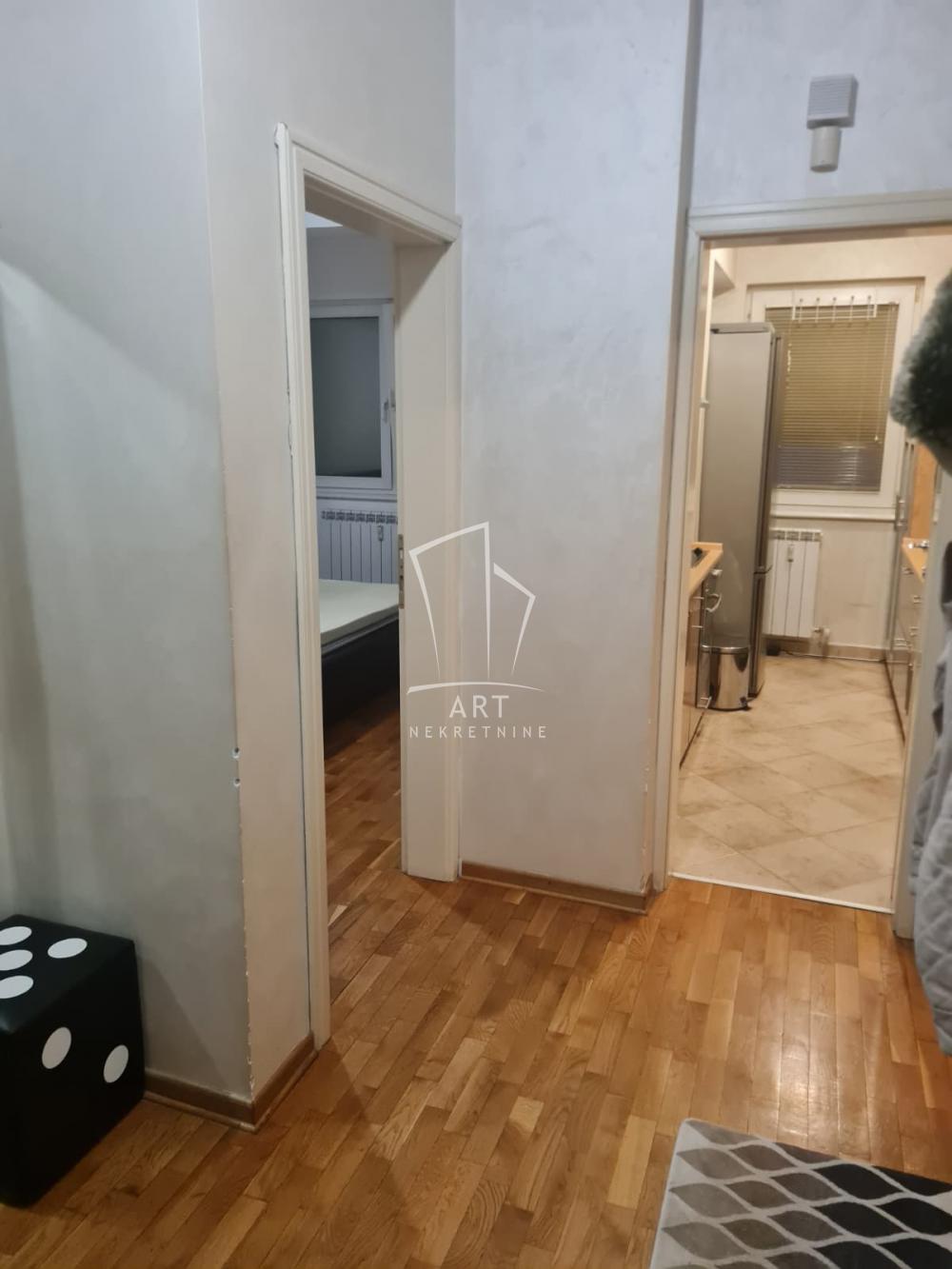 Slika 3 - Jovanička, Trosoban stan za izdavanje, 73m2, 750€