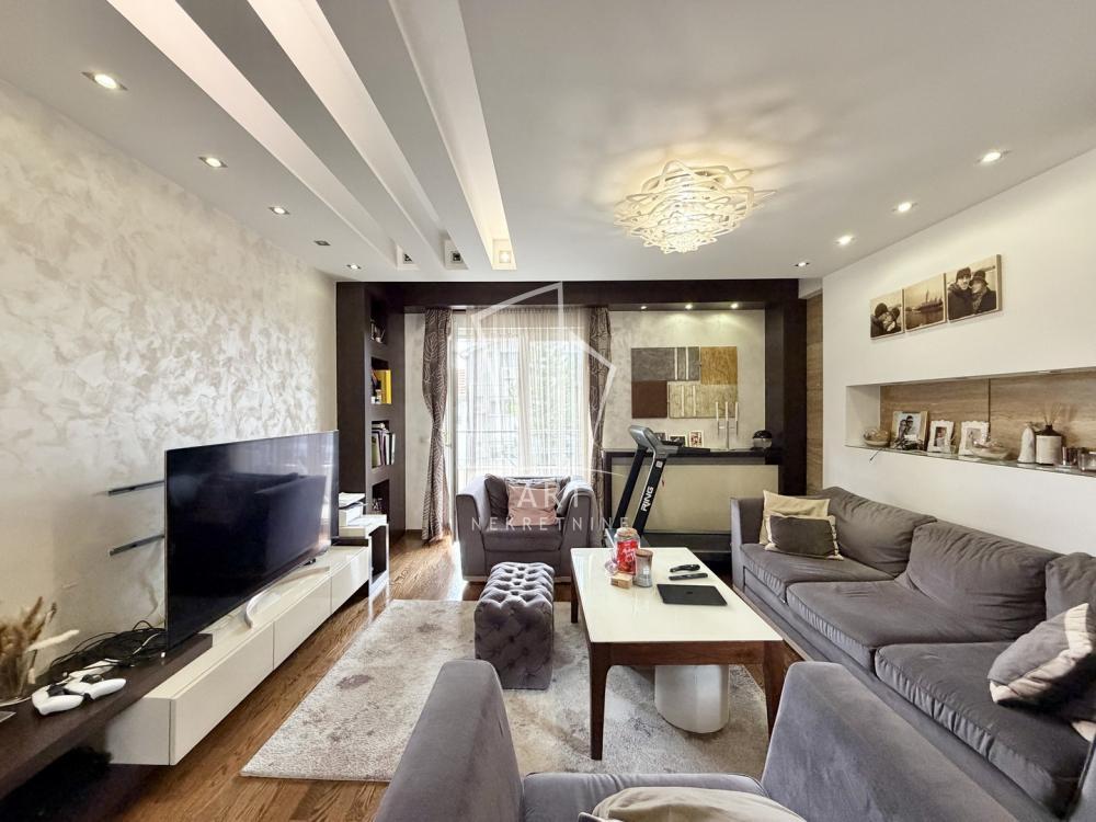 Glavna slika -Veljka Petrovića, Četvorosoban stan na prodaju, 123m2, 420.000€