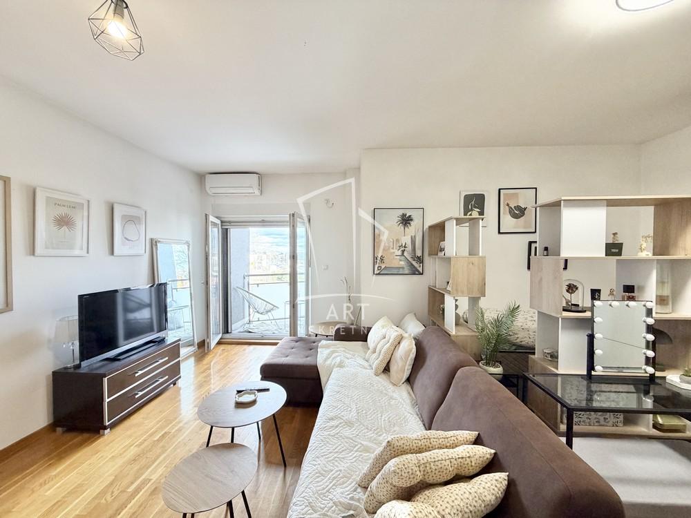 Slika 1 - Ugrinovački put, Jednosoban stan na prodaju, 48m2, 142.500€