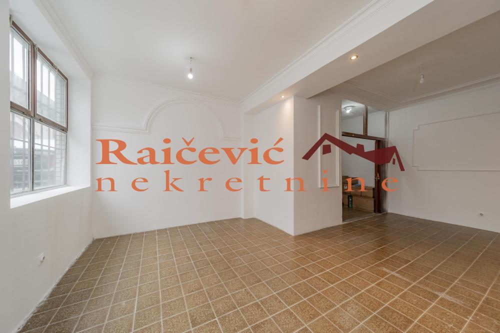 Slika 8 - Kumodraska,  Lokal na prodaju, 49m2, 120.000€