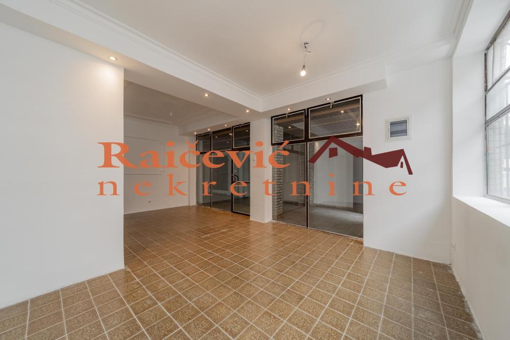 Slika 9 - Kumodraska,  Lokal na prodaju, 49m2, 120.000€