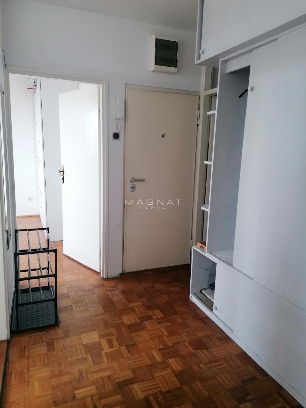 Slika 2 - Bulevar Zorana Đinđića, Dvosoban stan za izdavanje, 56m2, 500€