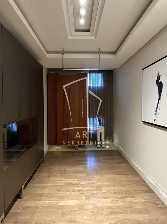 Slika 11 - Požeška, Petosoban stan za izdavanje, 197m2, 2.100€