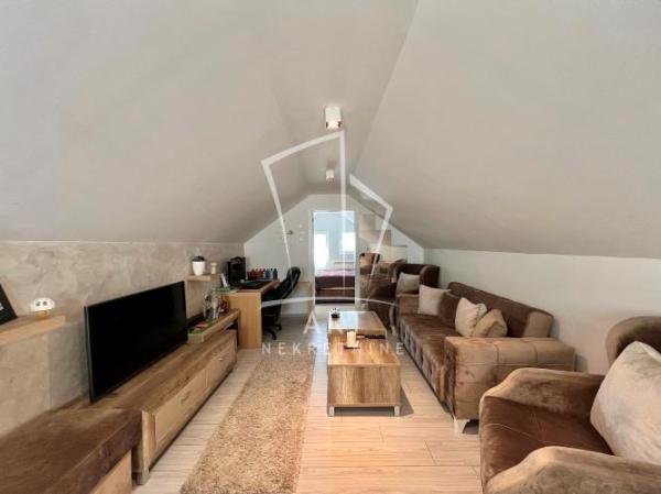 Slika 7 - Bulevar JNA,  Kuća na prodaju, 328m2, 1.730.000€