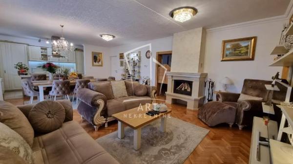 Slika 1 - Bulevar JNA,  Kuća na prodaju, 328m2, 1.730.000€