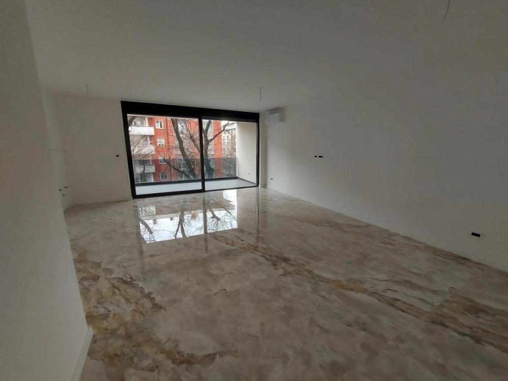 Slika 1 -  Lokal za izdavanje, 420m2, 6.400€