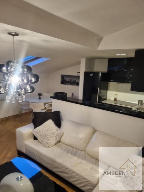 Glavna slika -Trosoban stan za izdavanje, 64m2, 900€