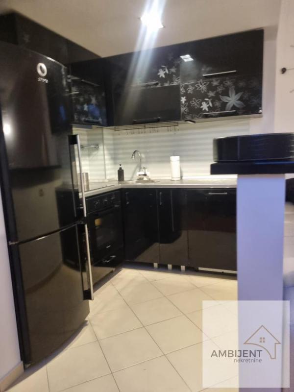 Slika 3 - Trosoban stan za izdavanje, 64m2, 900€