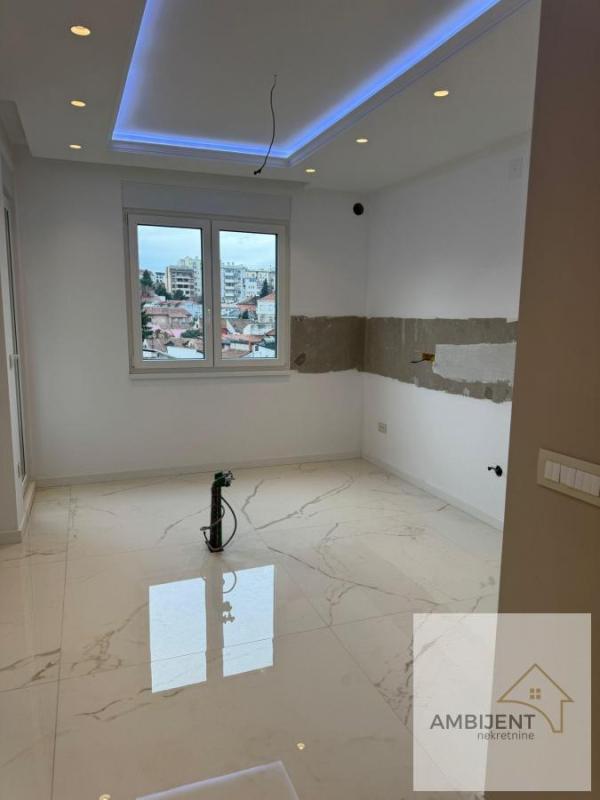 Slika 1 - Petosoban stan na prodaju, 162m2, 486.000€