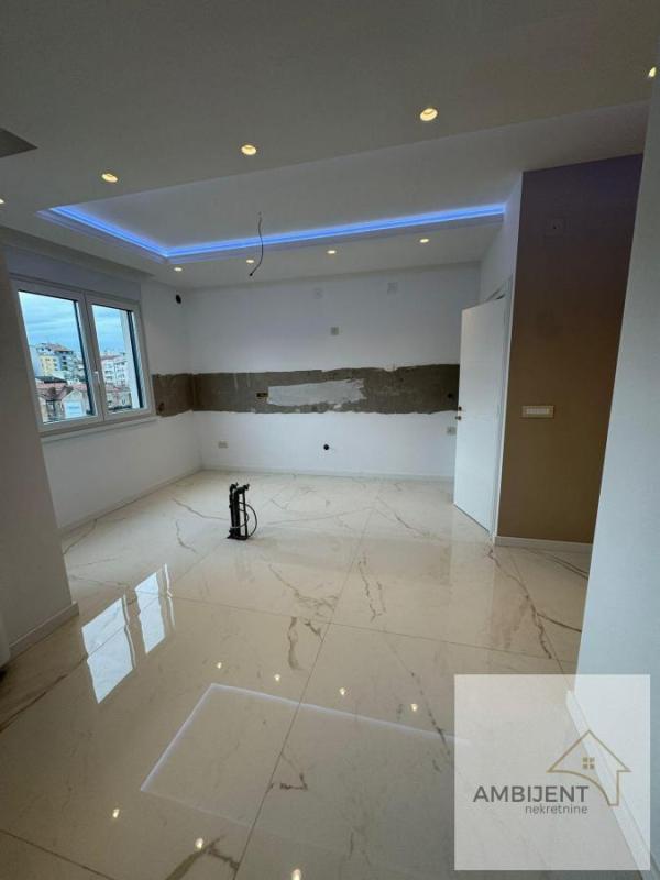 Slika 2 - Petosoban stan na prodaju, 162m2, 486.000€