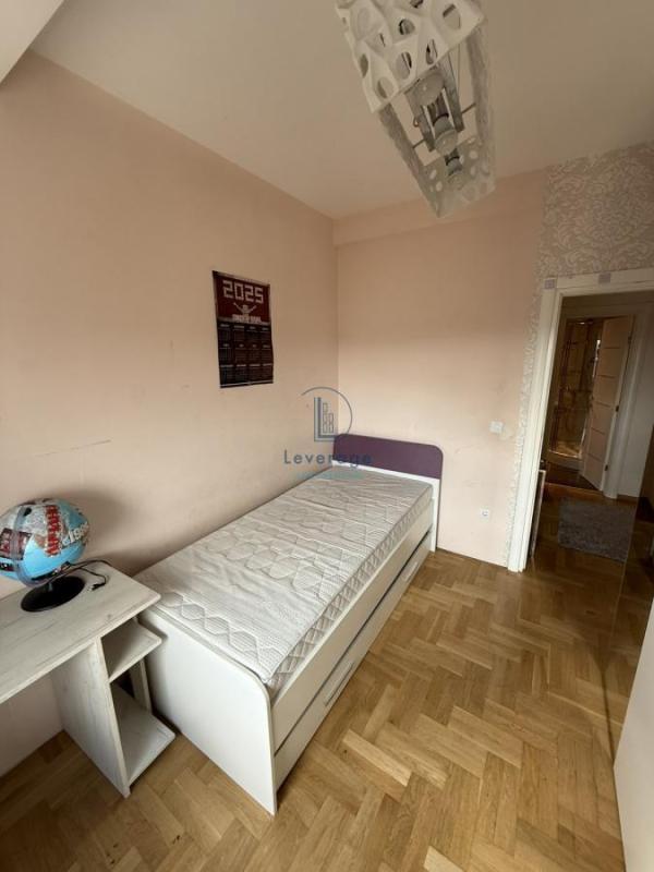 Slika 5 - Luke Vojvodića, Četvoroiposoban stan na prodaju, 130m2, 325.000€