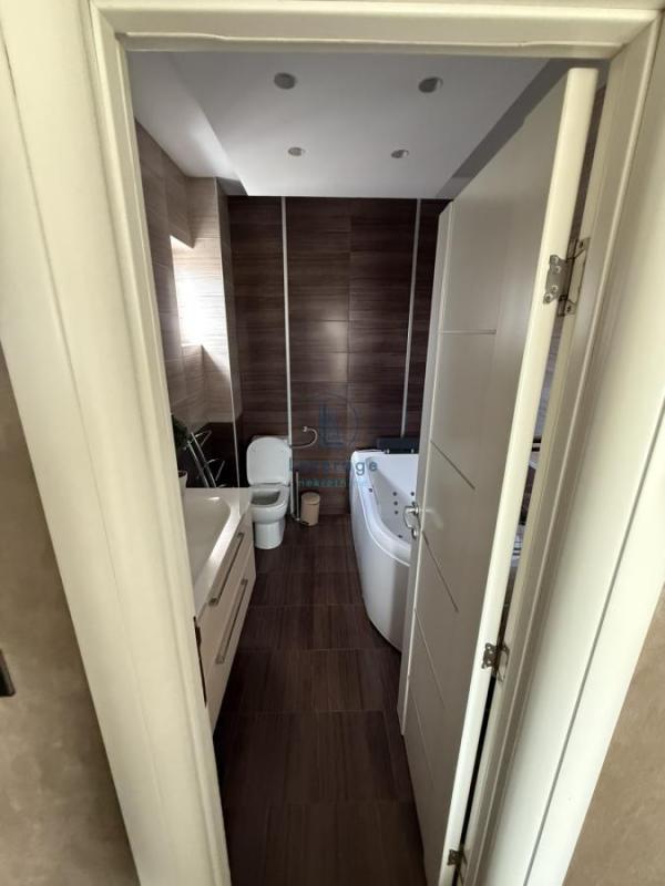 Slika 10 - Luke Vojvodića, Četvoroiposoban stan na prodaju, 130m2, 325.000€