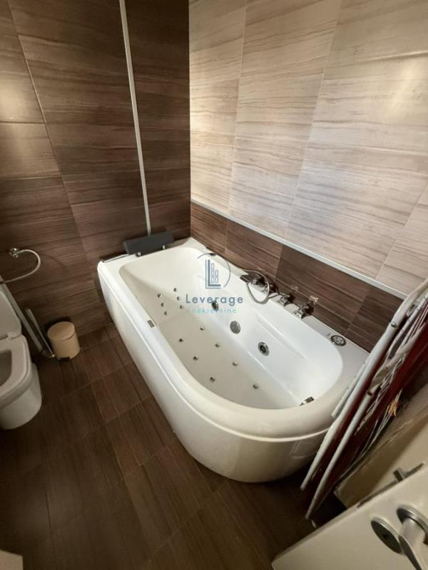 Slika 11 - Luke Vojvodića, Četvoroiposoban stan na prodaju, 130m2, 325.000€