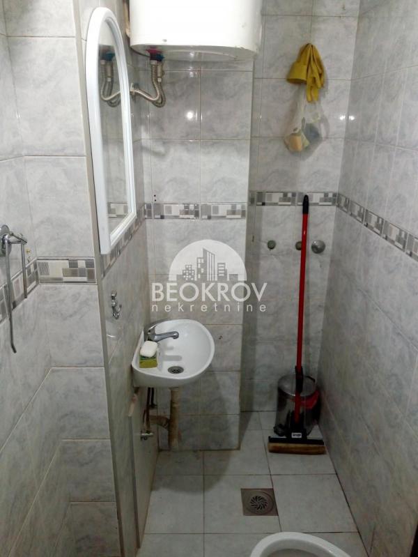 Slika 3 - Karađorđeva,  Lokal za izdavanje, 35m2, 800€