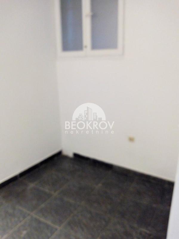 Slika 1 - Karađorđeva,  Lokal za izdavanje, 35m2, 800€