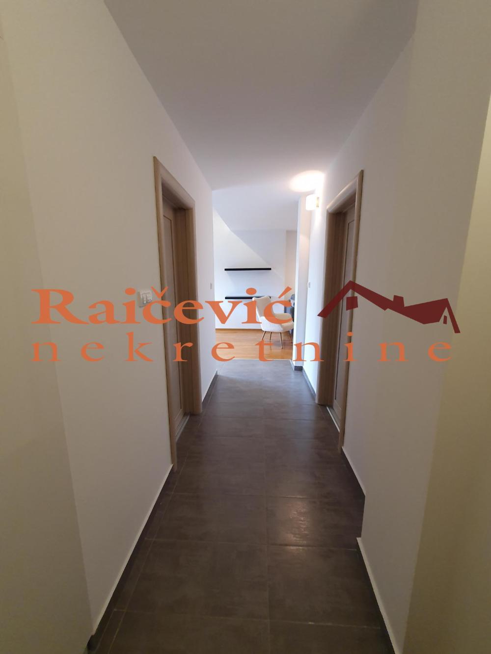 Slika 10 - Jelene Cetkovic, Trosoban stan na prodaju, 58m2, 296.000€