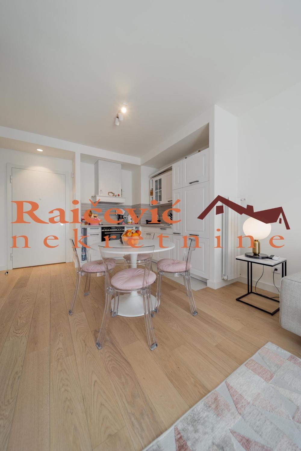 Slika 1 - Luke Celovica Trebinjca, Trosoban stan na prodaju, 74m2, 425.000€