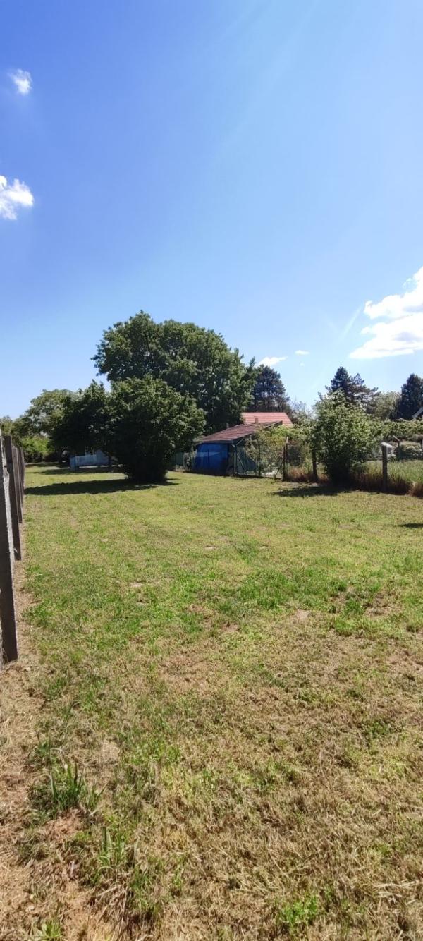 Slika 1 -  Plac na prodaju, Veternik, 42.000€