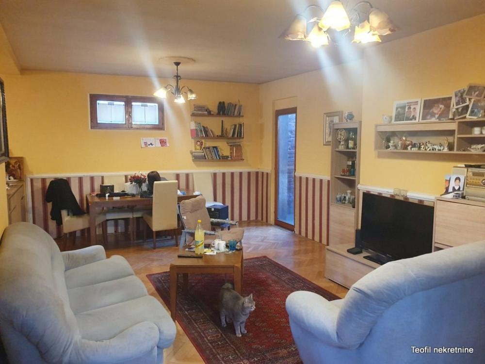 Slika 2 - Olge Jovanović,  Kuća na prodaju, 220m2, 560.000€