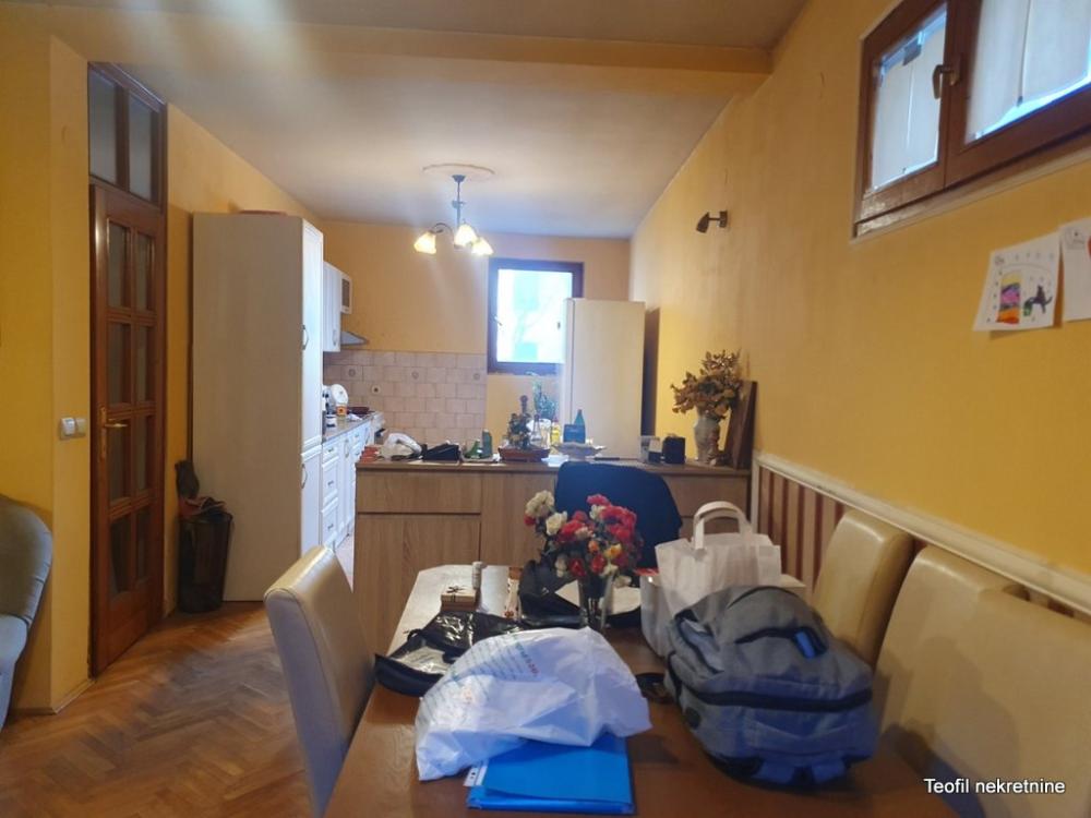 Slika 4 - Olge Jovanović,  Kuća na prodaju, 220m2, 560.000€