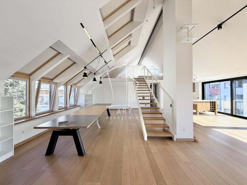 Slika 1 - Vukice Mitrović, Trosoban stan na prodaju, 104m2, 470.000€