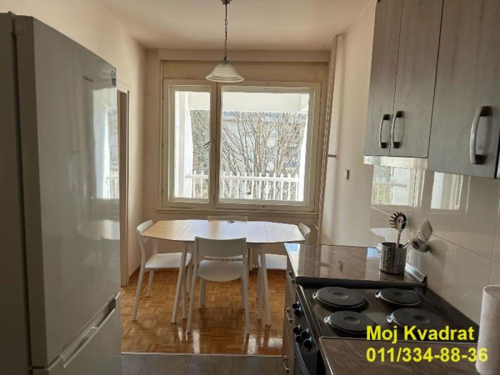 Slika 4 - Trosoban stan za izdavanje, 81m2, 850€